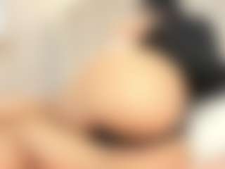 Live cam show with Annie-Queen - Small Tits on Camsoda