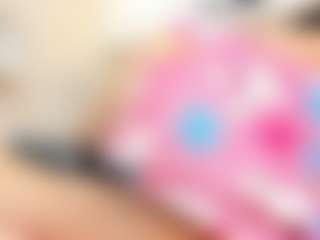 Live cam show with Annie-Queen - Oil on PervPlay.com