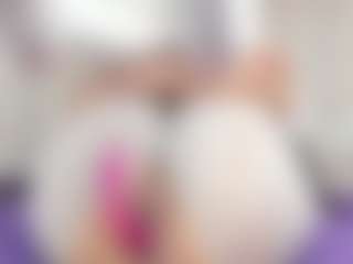 Live cam show with Annie-Queen - Squirt on makecum.org