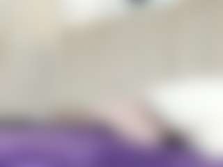 Live cam show with Annie-Queen - Natural on Camsoda