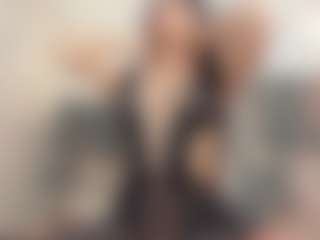 Live cam show with Annie-Queen - Petite Teen (18+) on SpankPalCams