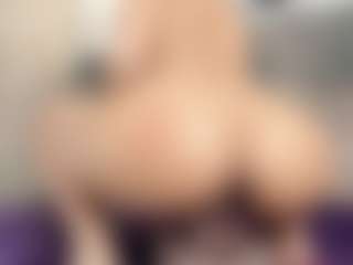 Annie-Queen's Live Sex Cam Show