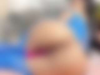 Live cam show with Annie-Queen - Brown Eyes Teen (18+) on Camsoda
