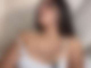 Live cam show with AnaWilson - Asshole Lovense on Livezox