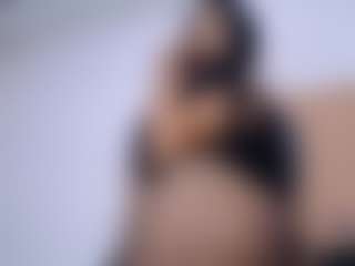 Live cam show with dirtykarollts - Black Hair on TeamSkeetLive