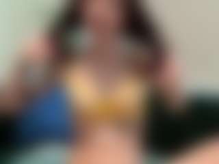 Live cam show with Miss Luna Rae - Facial Piercings on slutload