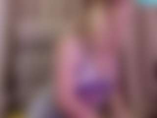 Live cam show with Alissonone - Fuck on Camsoda