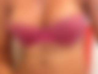 cataleyabigdickk's Live Sex Cam Show