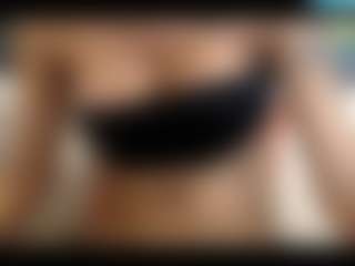 Live cam show with cataleyabigdickk - Black Hair on luckytryst.com