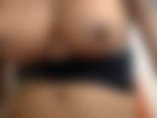 cataleyabigdickk's Live Sex Cam Show
