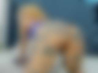 Live cam show with Kaily-Pearty - Middle Aged on anonymated.com