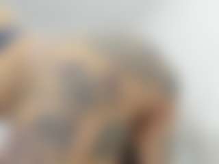 Kaily-Pearty MILF webcam performer live streaming