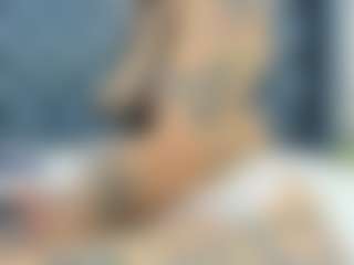 Kaily-Pearty MILF webcam performer live streaming