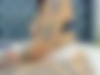 Kaily-Pearty MILF webcam performer live streaming