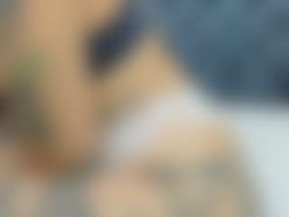 Kaily-Pearty MILF webcam performer live streaming