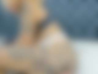 Kaily-Pearty MILF webcam performer live streaming