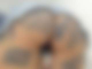 Kaily-Pearty MILF webcam performer live streaming