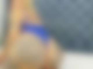 Kaily-Pearty MILF webcam performer live streaming