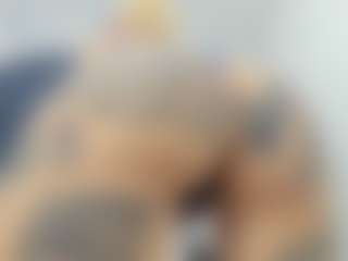 Live cam show with Kaily-Pearty - Middle Aged on Dolls Live