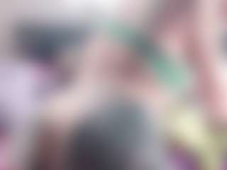 Live cam show with Kaily-Pearty - Blonde Hair Middle Aged on Stripli.com