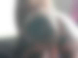 Performer in webcam MILF Kaily-Pearty in streaming live