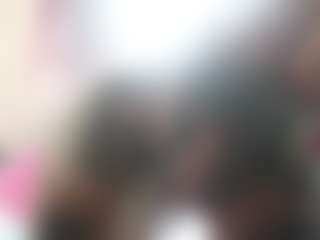 Kaily-Pearty MILF webcam performer live streaming