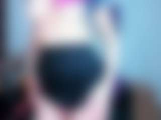 SilviaWallec MILF webcam performer live streaming
