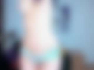 Live cam show with SilviaWallec - Mature on Streamer API