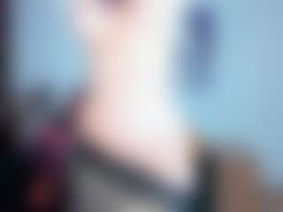 Live cam show with SilviaWallec - Foot Fetish on Uber Horny