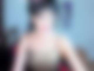 Live cam show with SilviaWallec - Granny MILF on Camiplay Live
