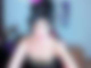 Live cam show with SilviaWallec - Granny on Mixed Magazine Live