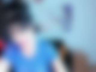 Live cam show with SilviaWallec - Petite on Camsoda
