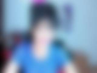 Live cam show with SilviaWallec - Brown Hair MILF on Livezox