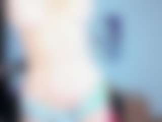 Live cam show with SilviaWallec - Brown Hair on Camming Site