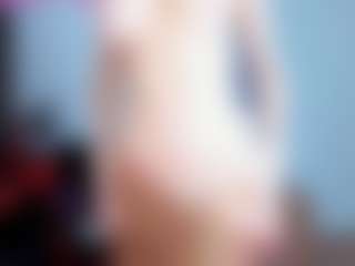 SilviaWallec MILF webcam performer live streaming