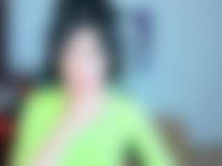 SilviaWallec MILF webcam performer live streaming