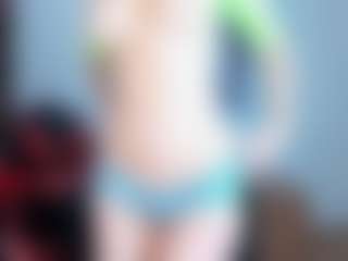 SilviaWallec MILF webcam performer live streaming