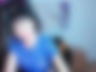 Live cam show with SilviaWallec - Mature on https://playwithruby.com