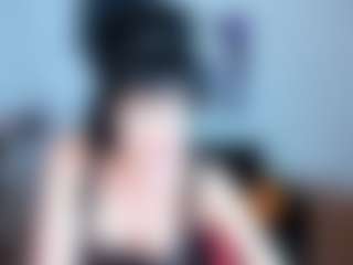 Live cam show with SilviaWallec - Brown Hair Petite on testsause.com
