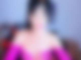 Live cam show with SilviaWallec - Granny Dildo on Camsoda
