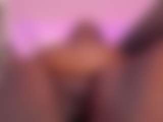 Live cam show with Rebeka spencer - Ebony on Camsoda | colombia