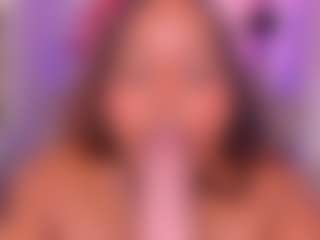 Live cam show with Rebeka spencer - Dildo Or Vibrator on Camsoda Late Night