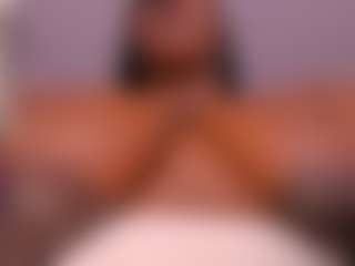 Live cam show with Rebeka spencer - Black Amateur on Dolls Live