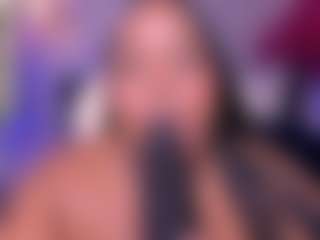 Live cam show with Rebeka spencer - Nipple Piercings on Camsoda
