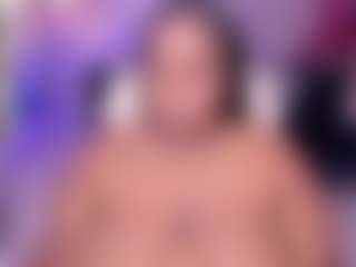 Live cam show with Rebeka spencer - Black Shaved Pussy on makecum.org