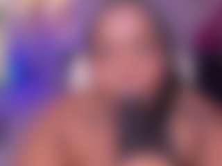 Live cam show with Rebeka spencer - Black Shaved Pussy on friskycurves.com