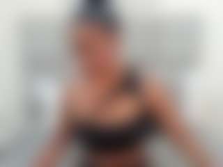 Abril-Taylorr's Live Sex Cam Show