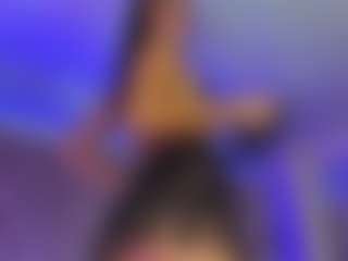 Live cam show with hari - Ebony on Fling VIP Chat