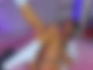 Live cam show with hari - Black on studioflirtlive.com