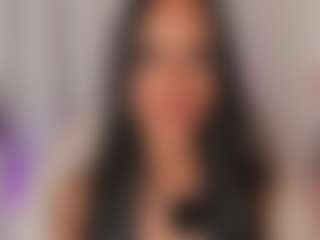 Live cam show with hari - Ebony on Milfs Live | colombia